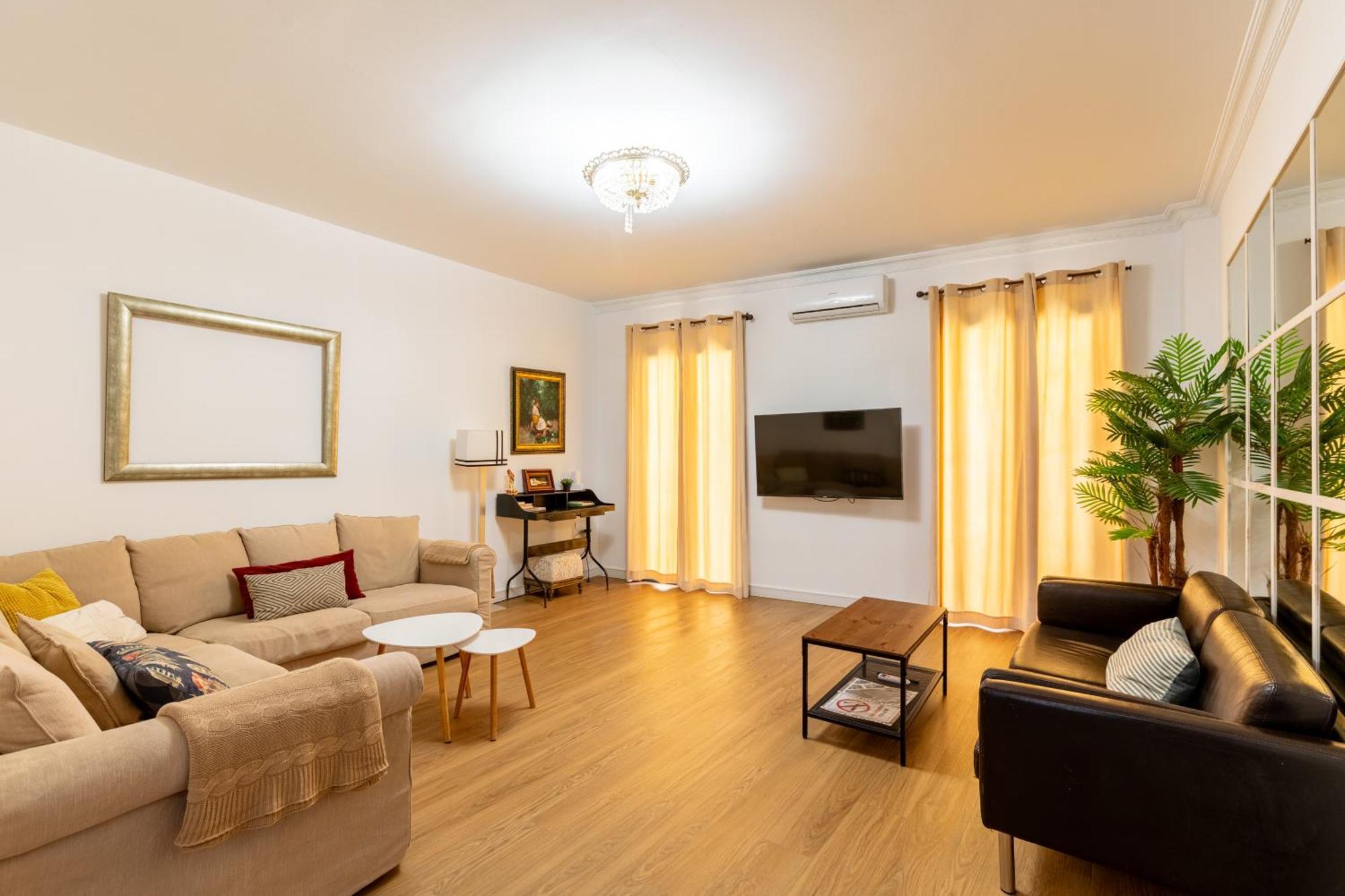 House Sevillana Parking ภายนอก รูปภาพ