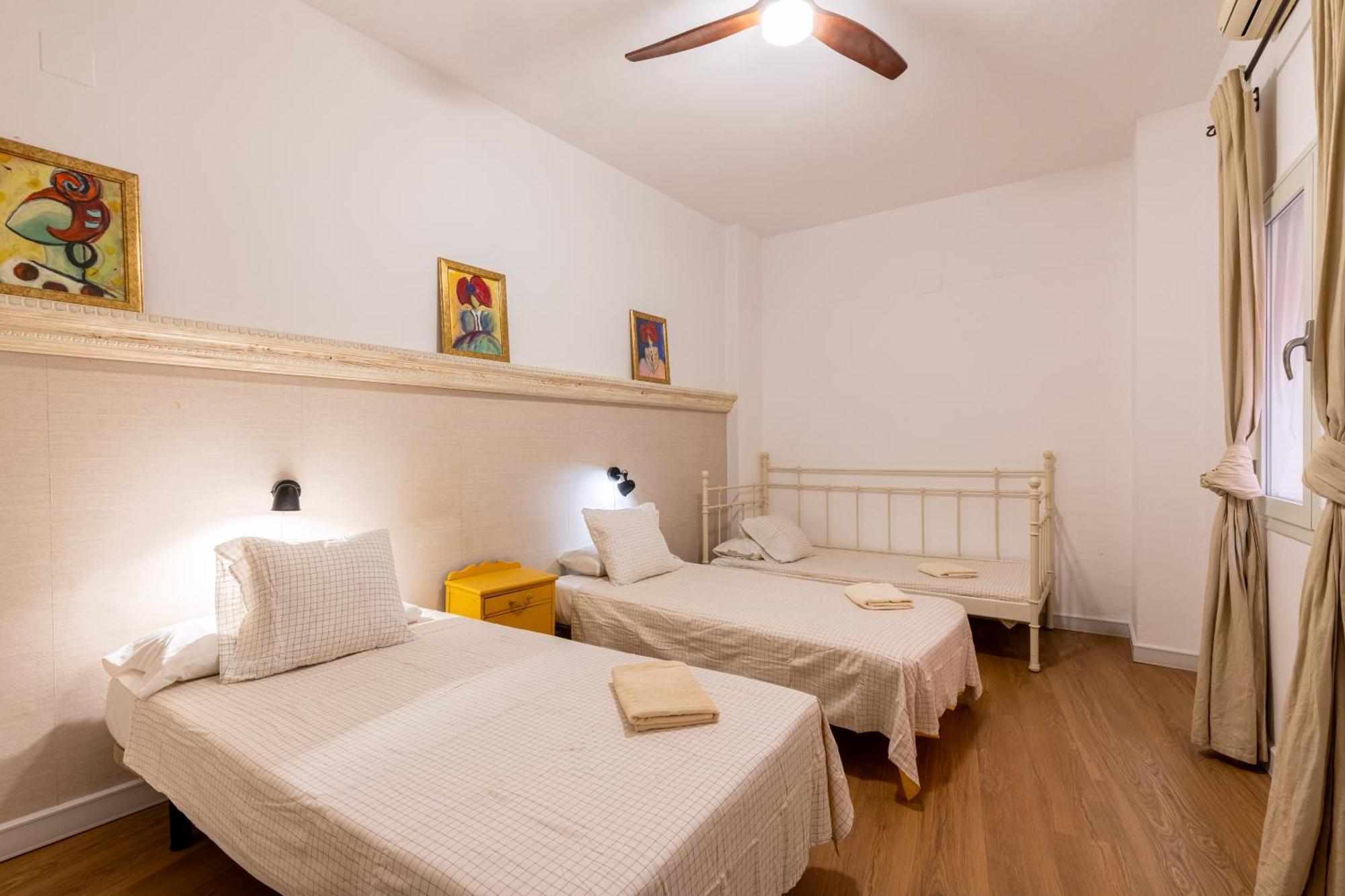 House Sevillana Parking ภายนอก รูปภาพ