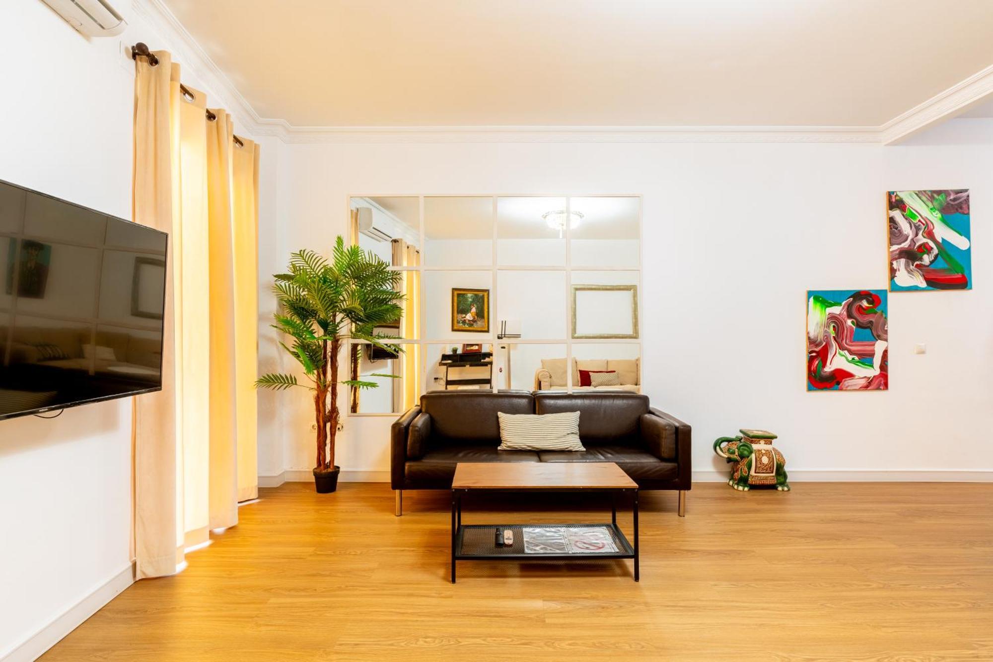 House Sevillana Parking ภายนอก รูปภาพ
